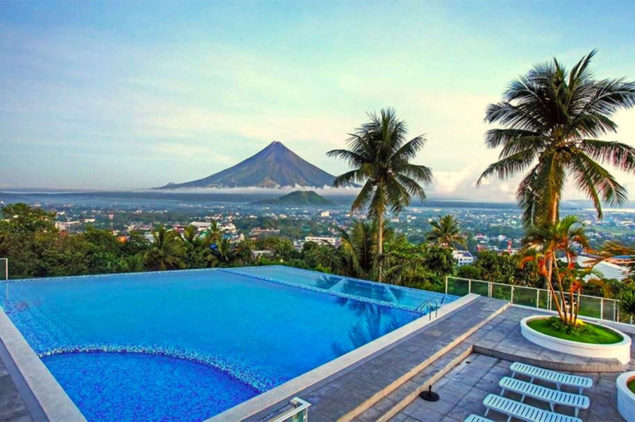 Pool of Oriental Hotel with a view of Mount Mayon Volcano, Legazpi, Bicol